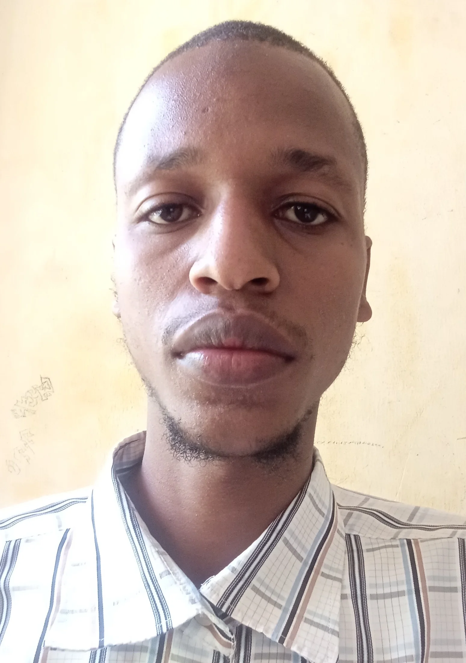 HUDHAYFA ADAM ISUJA